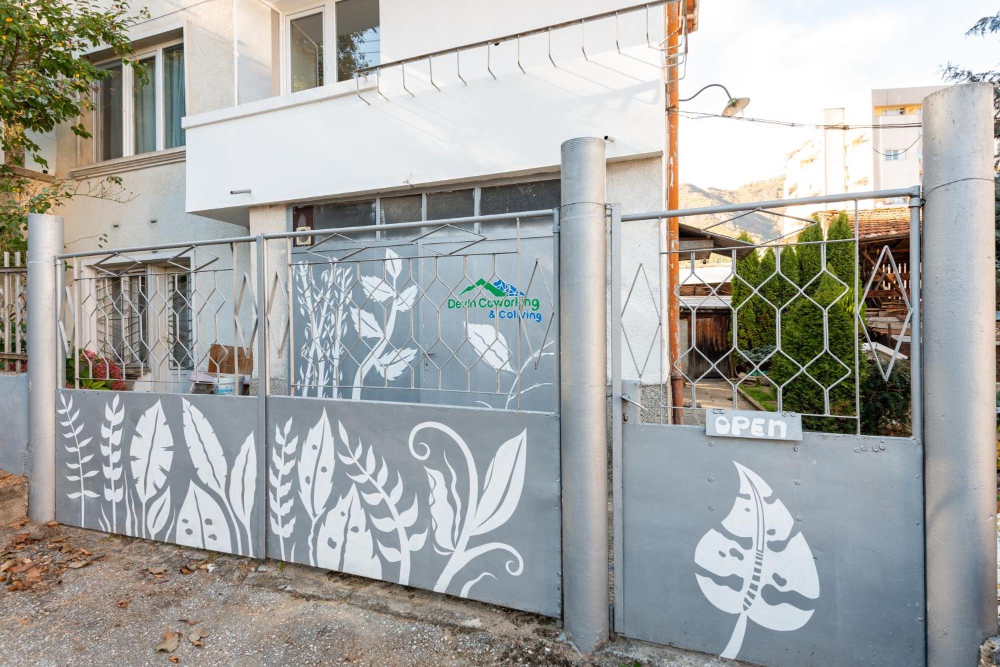 Ferienwohnung Devin Coworking & Coliving Exterior foto